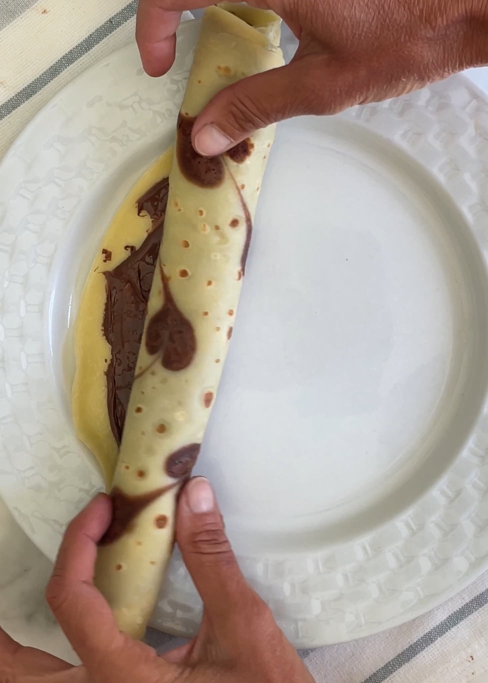 How to Make Crêpes with Chocolate Hearts