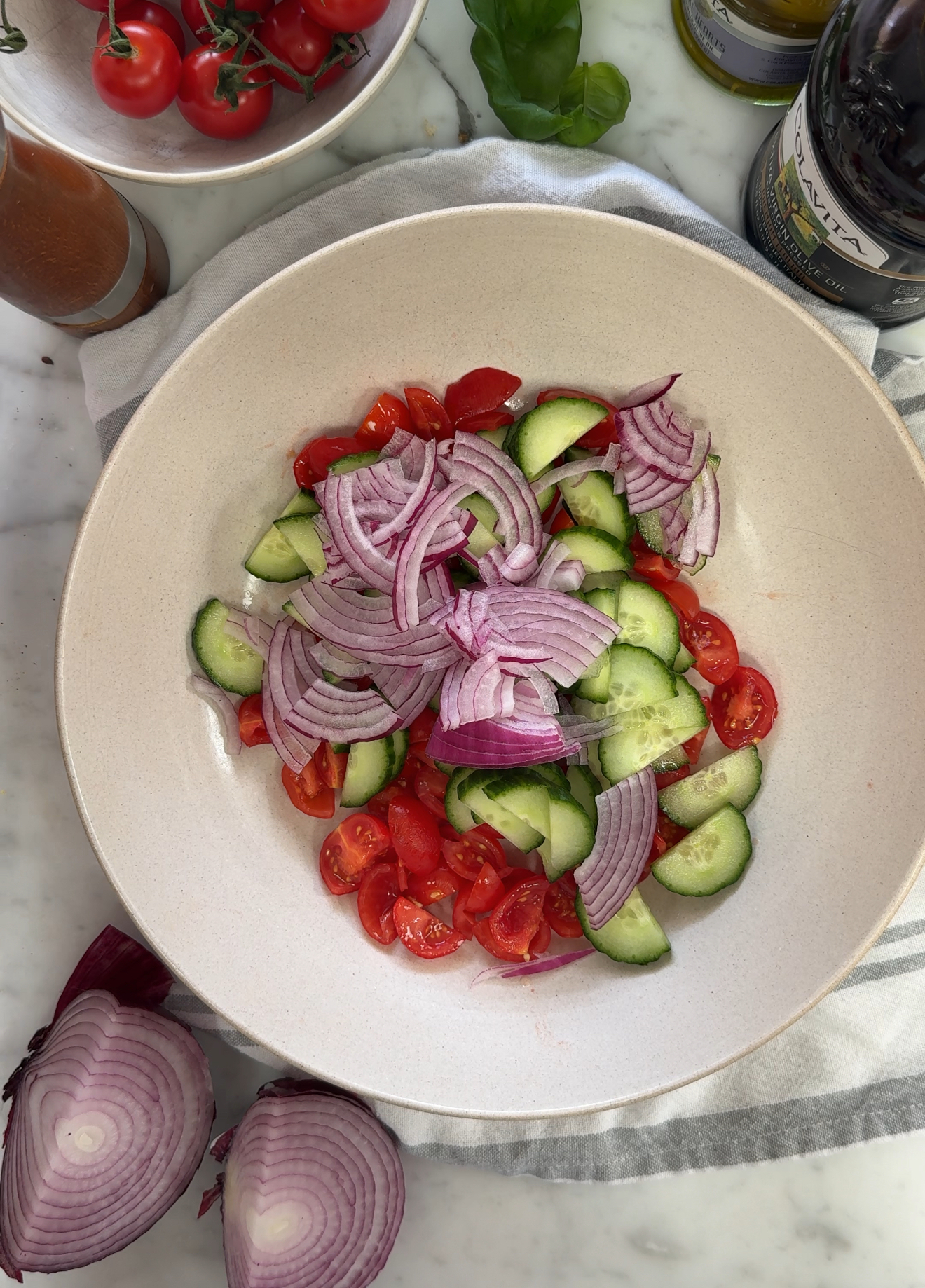 Classic Italian Summer Panzanella Salad
