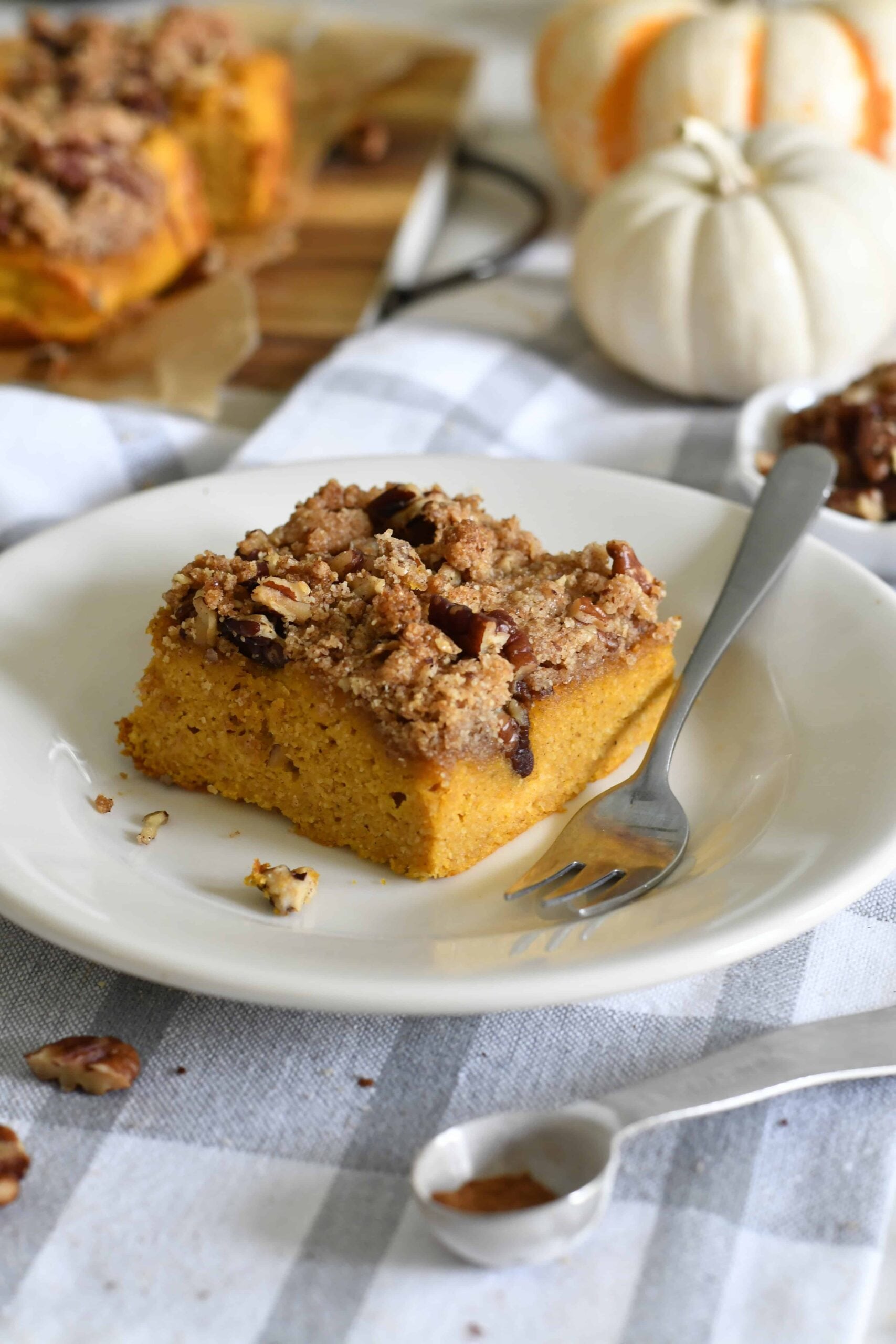 Gluten-Free Pumpkin Cake with Pecan Crumble