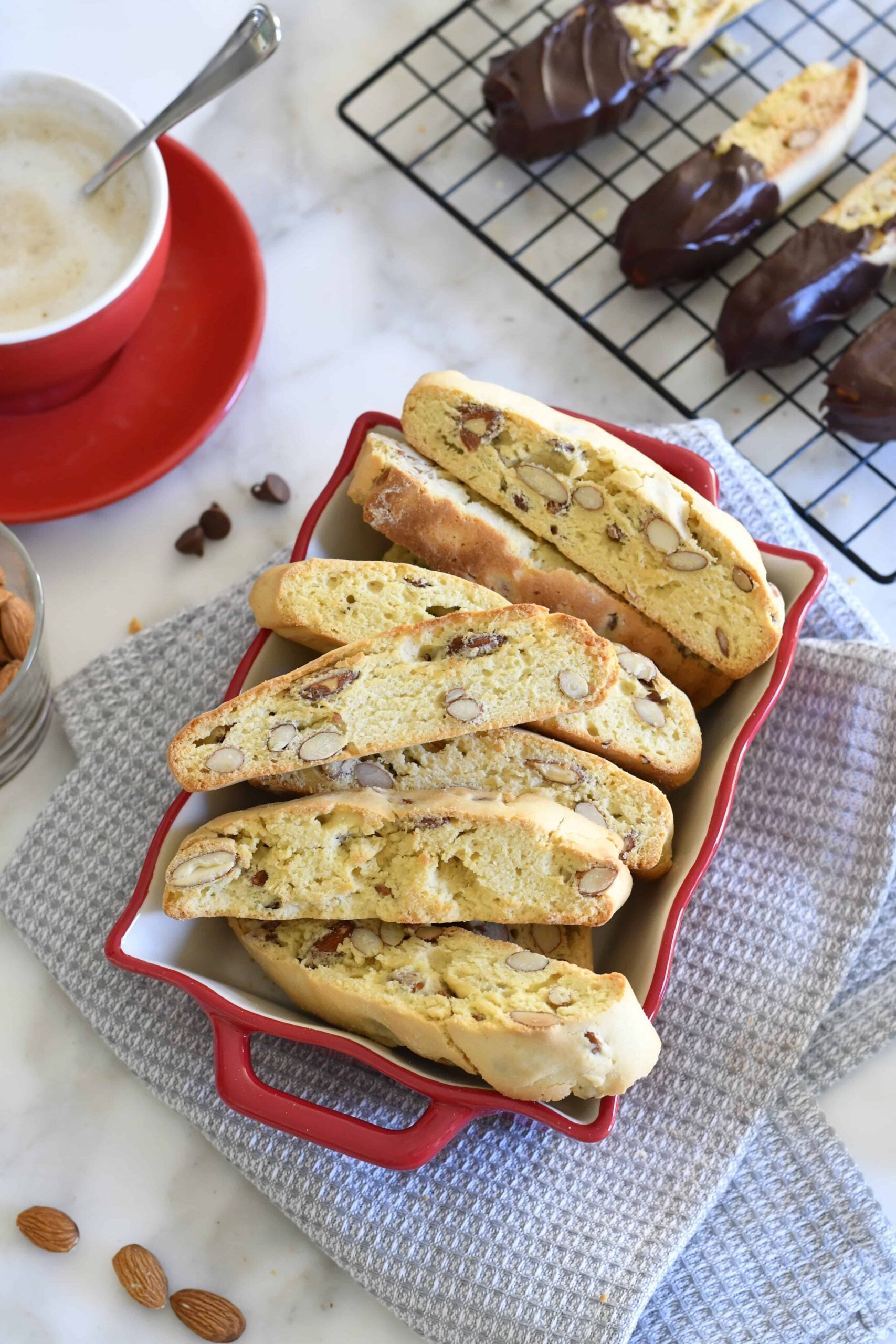 Italian Almond Biscotti (Cantucci)