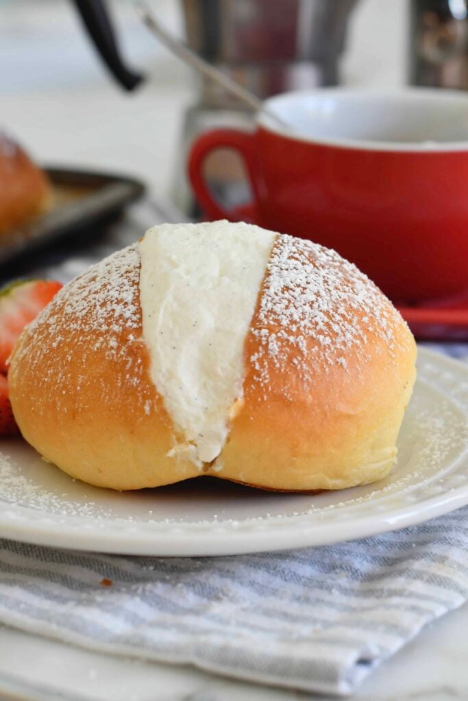 Authentic Maritozzi Recipe – Italian Cream Buns with Whipped Cream